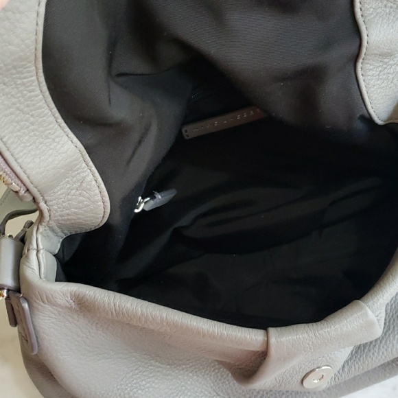 Marc Jacobs Leather Fold Over Messenger Bag purse - Picture 6 of 8